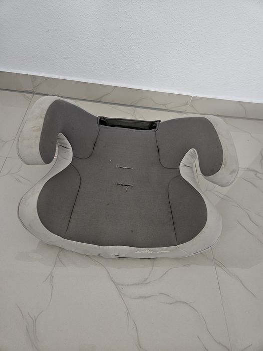 Scaun auto cu isofix