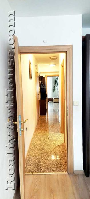 Дава се под наем Двустаен апартамент в София, Център - 65 кв.м за 677.79 € - Снимка #9