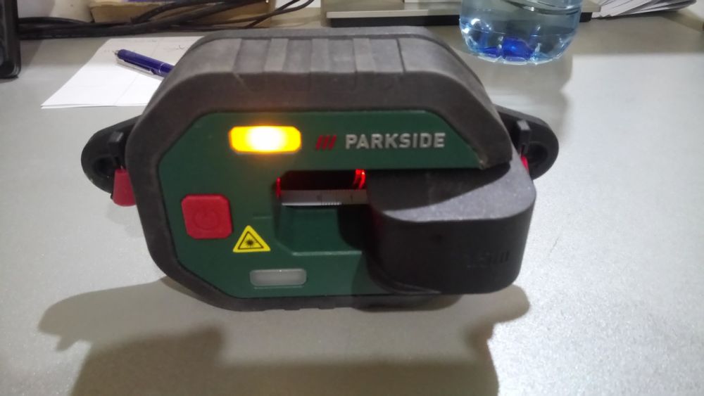 Лазерна ролетка parkside