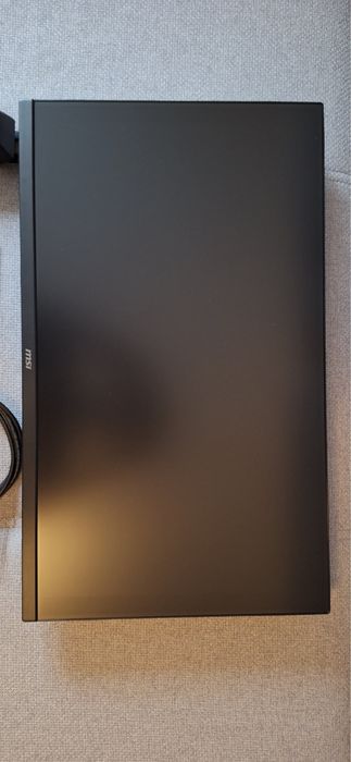 Vand monitor ca nou MSI 27 Inch 180hz de gaming