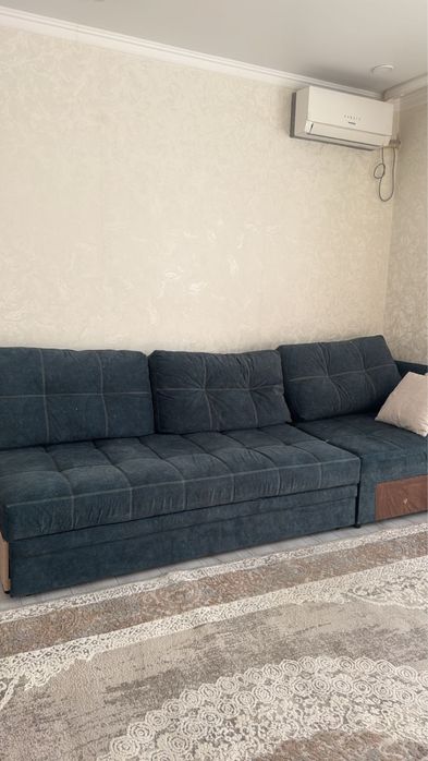 продам диван 4 метровый