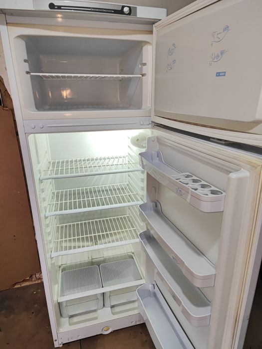 Холодильник рабочий