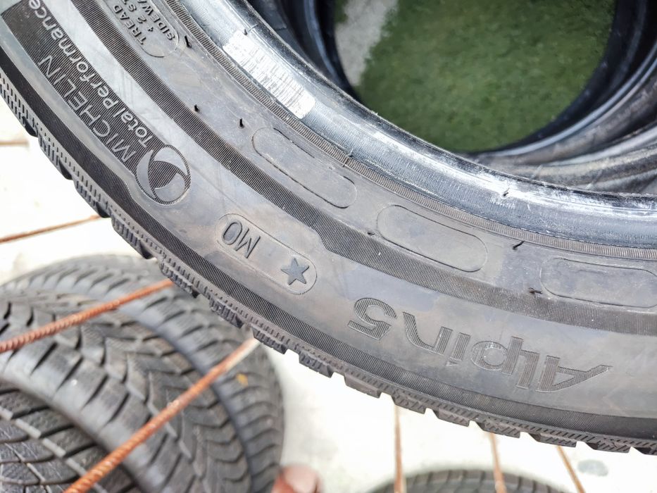 2 бр зимни 225/55/17 дот 24г Michelin