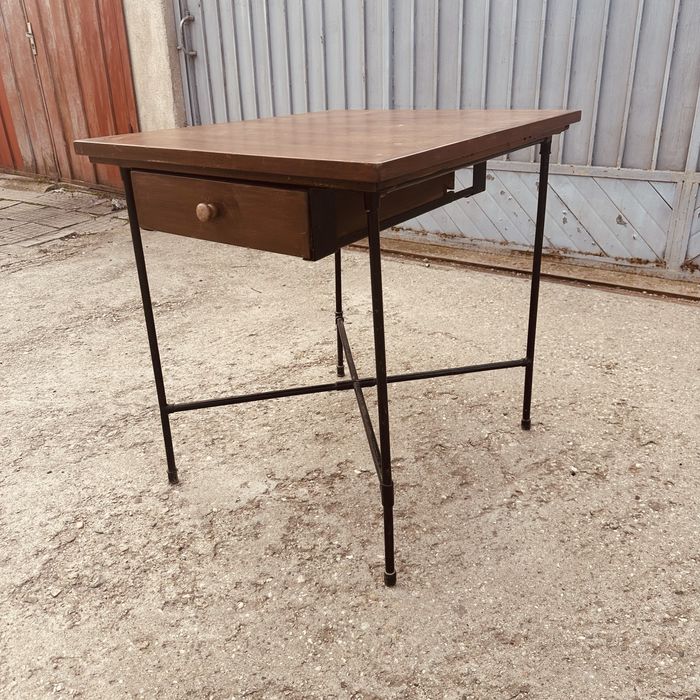 Италианска винтидж маса с чекмедже – Mid Century, метална конструкция