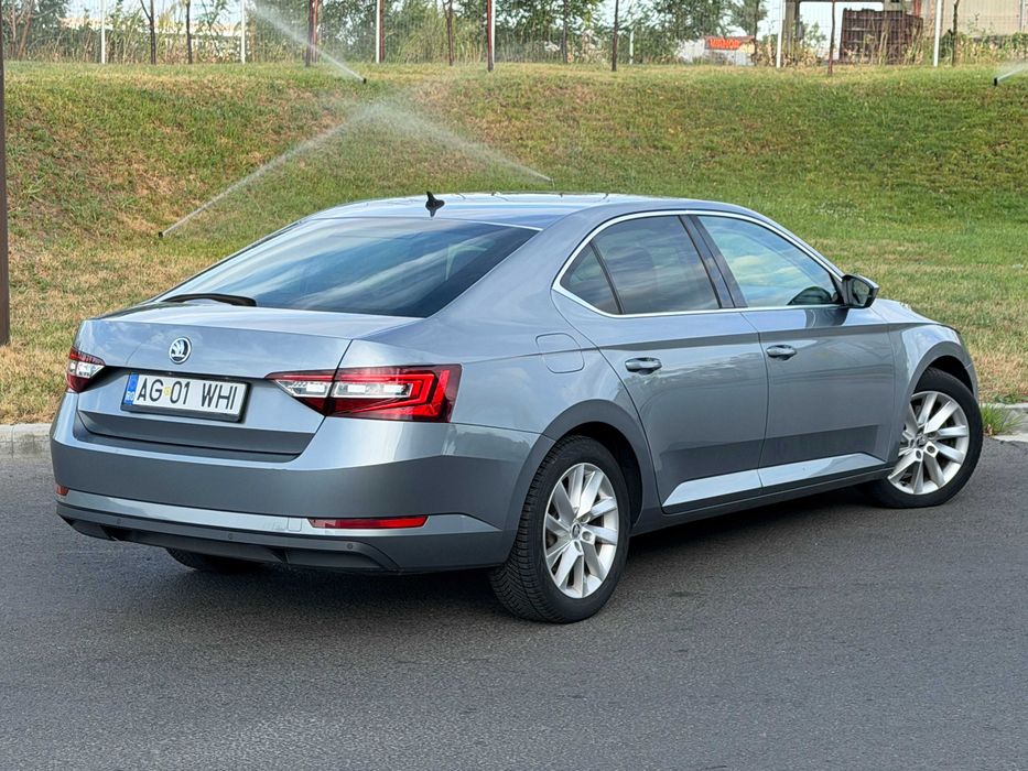 Skoda Superb 2018 / 2.0 TDI - 190 Cp - DSG / Navi Mare / CarPlay / GARANTIE / DISTRONIC