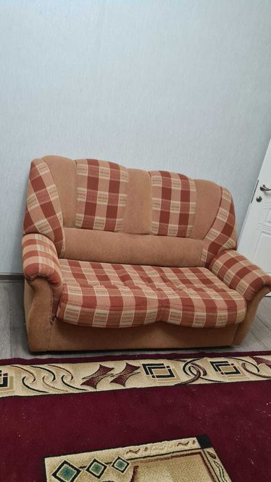 Продаётся мягкая мебель 3 шт,