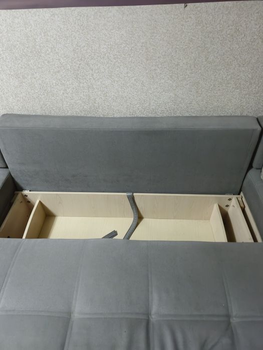 Продаю угловой диван