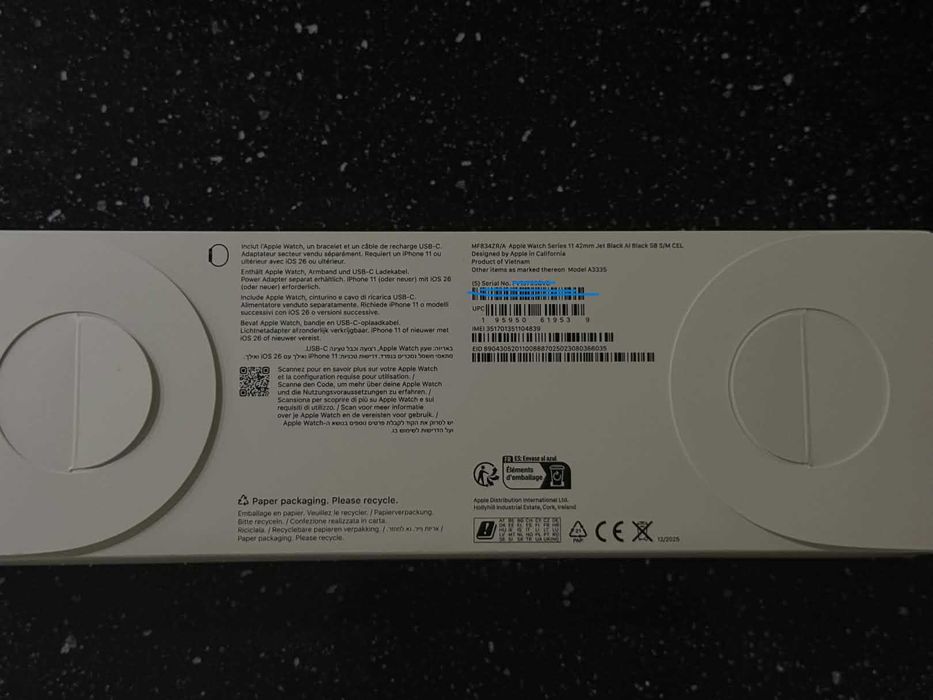 Apple Watch Series 11 [LTE | 42 | SIGILAT | GARANTIE] GPS + Cellular, Carcasa Diamond Black Aluminiu 42mm SIGILAT, curea sport S/M 130-190mm