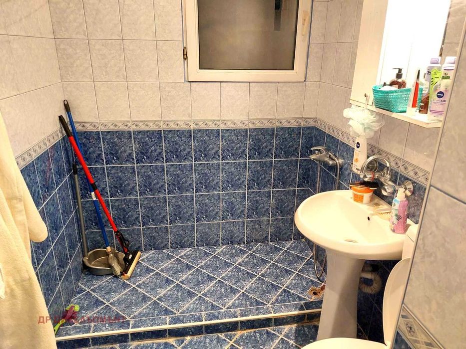 Продава се Двустаен апартамент в София, Света Троица - 45 кв.м за 2556 €/кв.м - Снимка #8