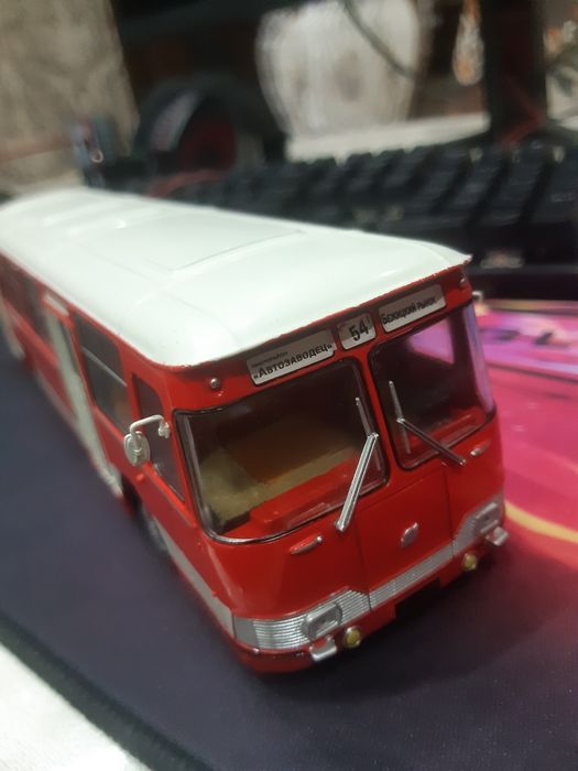 Автобус Лиаз 677