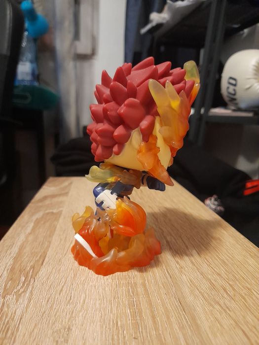 Figurina pop,nume personaj Endevor