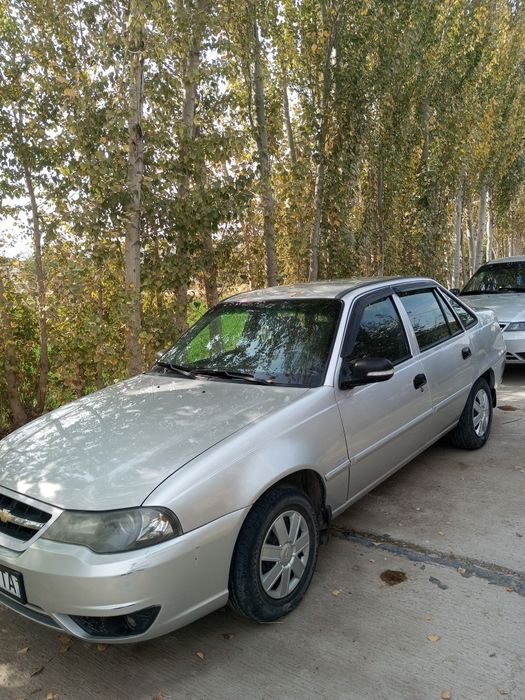 Nexia 2 sotiladi moshina yaxshi