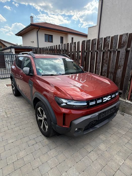 Dacia Duster AVARIAT USOR! Mild Hybrid, 131 cp, 16900 km