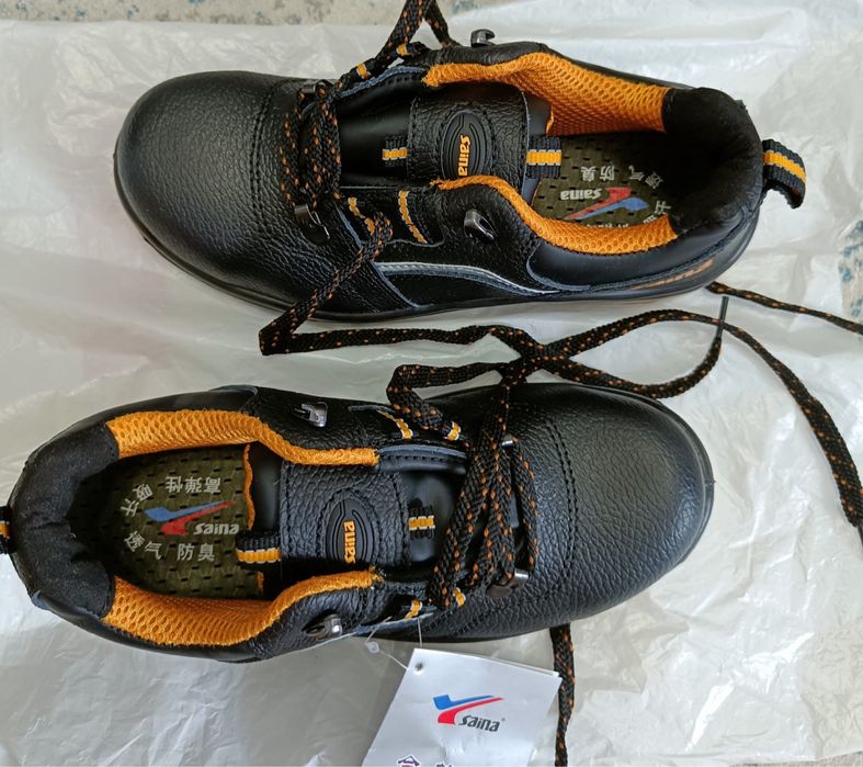 Защитная рабочая обувь размер 40