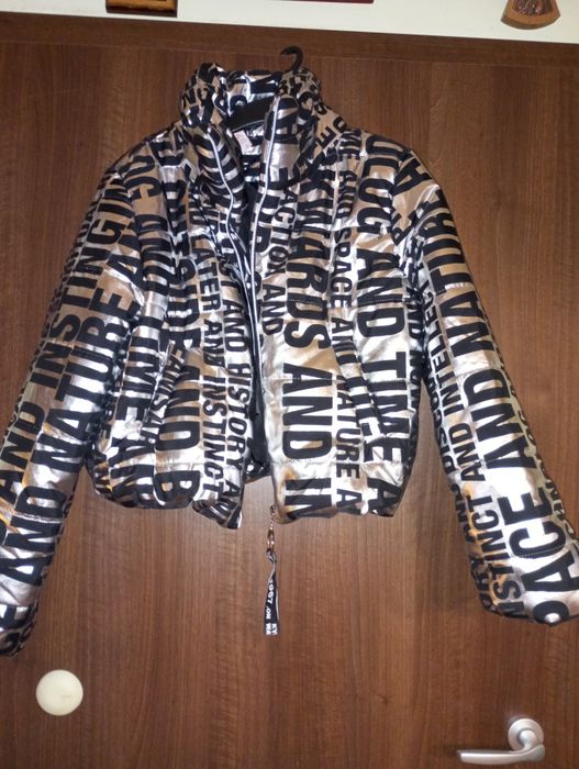 Geaca dama  noua scurta impermeabila