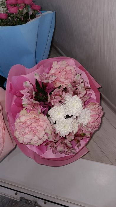 Продаю цветы от 3 до 9 тысячь