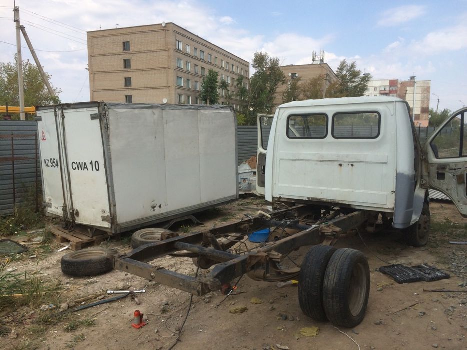 Продам Газель двиг 2.4