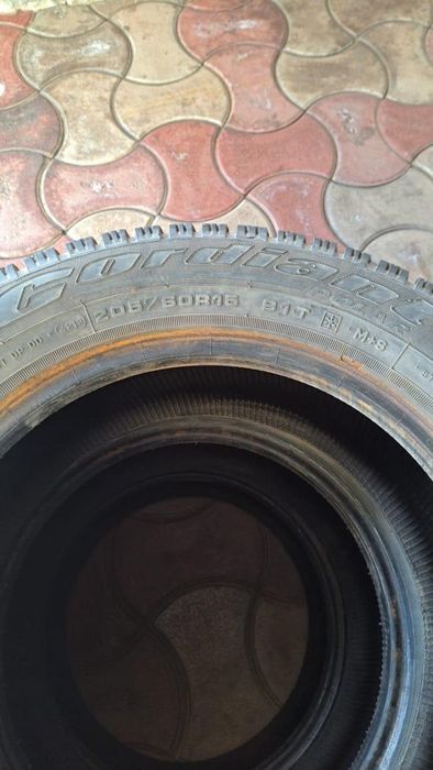 Продам зимнюю резину