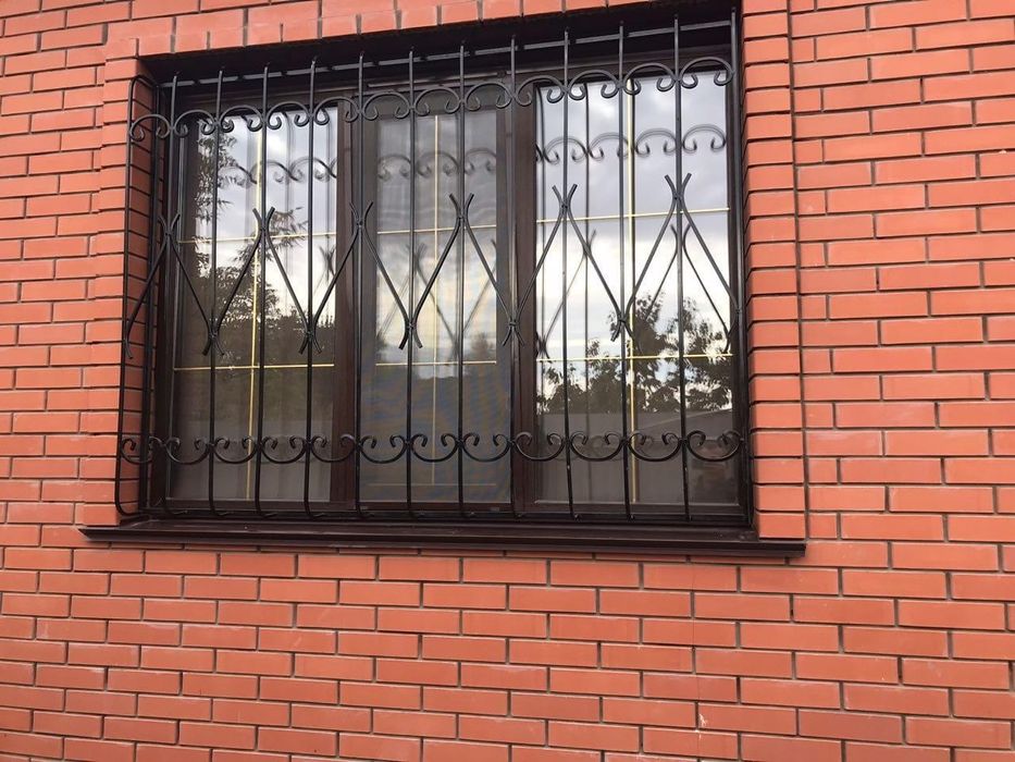 Решётки на окна.