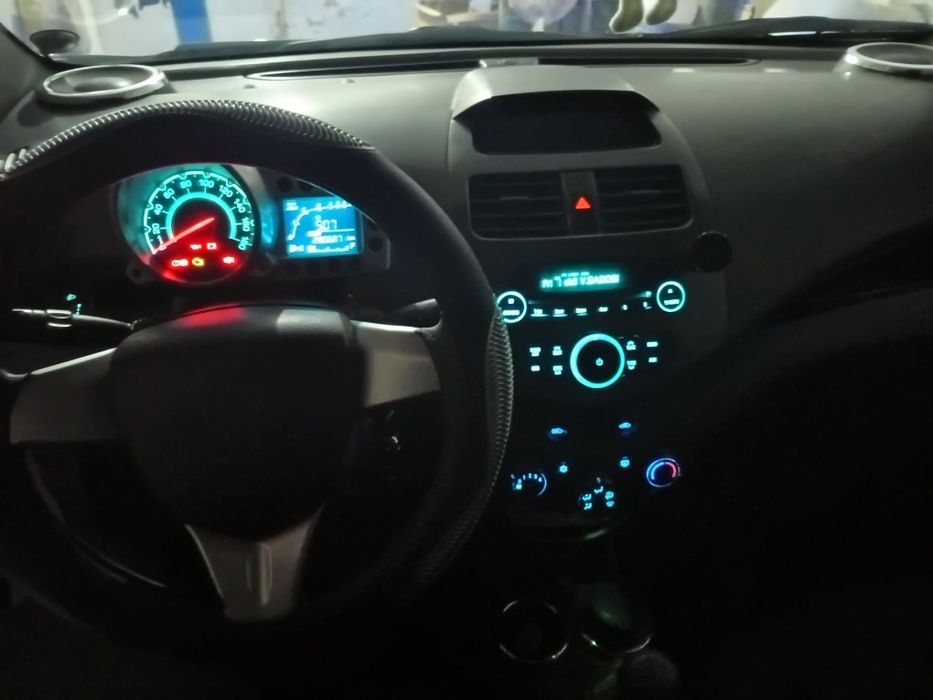 Спарк 2011-жылы ислеп шыгарылган