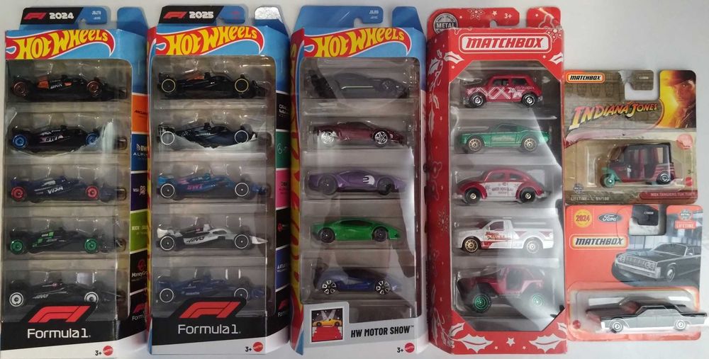 Метални колички Hot Wheels и Matchbox 1:64