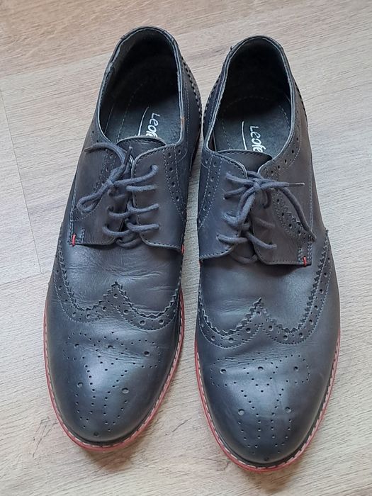 Pantofi din piele naturala