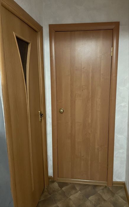 Продам межкомнатные двери б/у