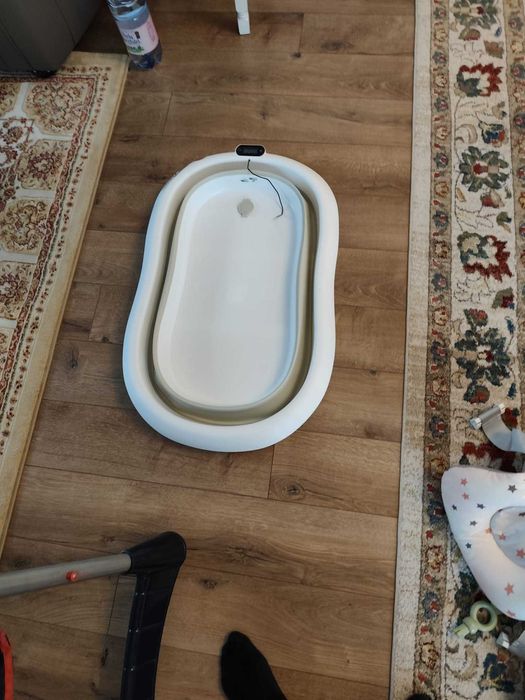 Cădiță pentru baia bebelușului, pliabila, cutermometru și perna