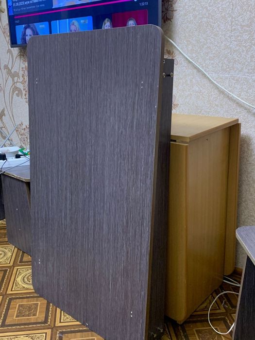 Кухонный стол, 4 стула