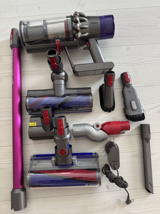 Dyson cyclon V10 animal
