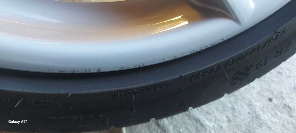 Bmw f10/11 Летни гуми с джанти 245/40/19