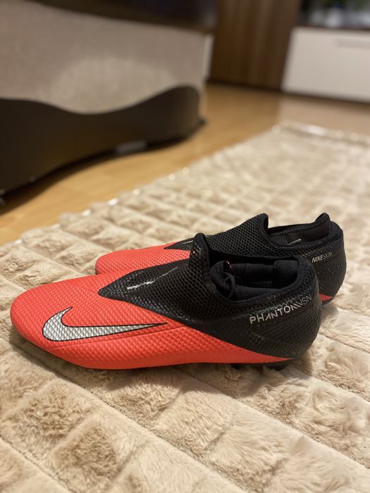 Ghete Nike Phantom