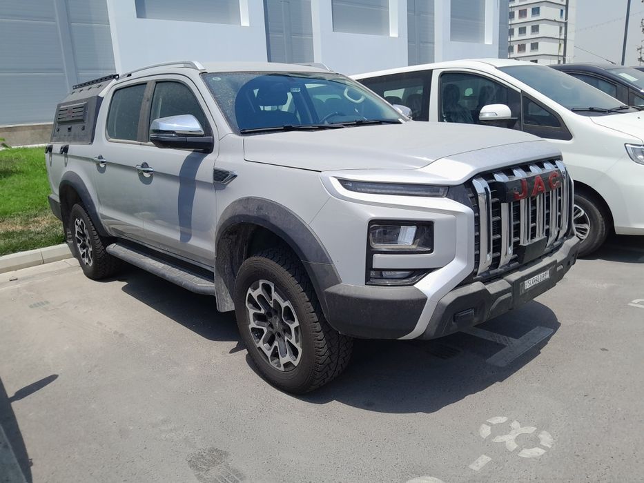 Jac T9 внедорожник
