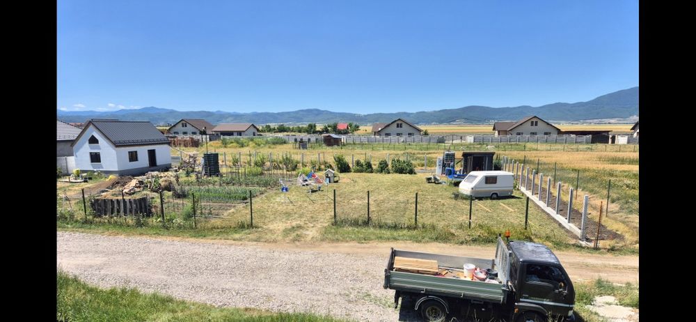 Teren de 1180 mp cu constructie intabulata  in Cristian