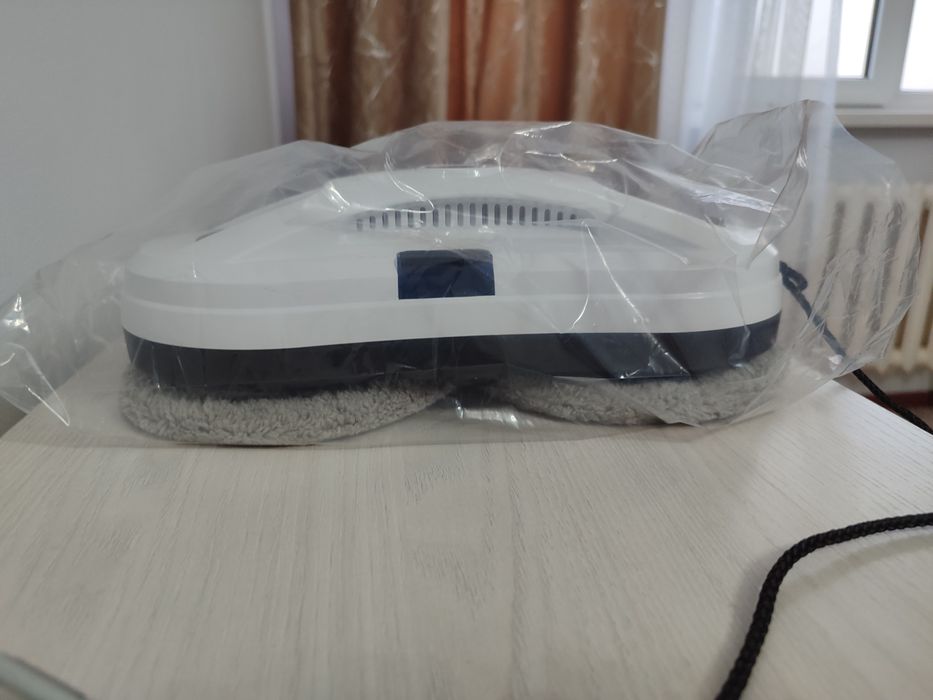 Продам робот окномойщик.