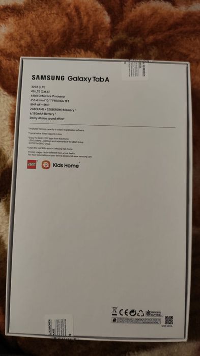 Tableta Samsung 10" cu slot de card si sim  + husa protectie in stare