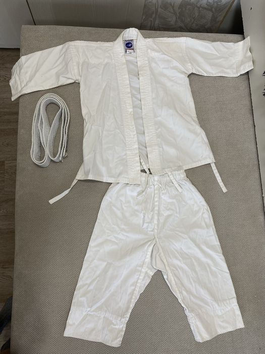 Продам кимоно Таеквондо