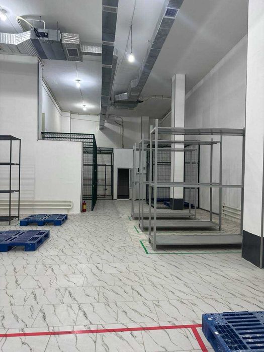 Чукурсай. Сдам в аренду фарм.склады площадью 411, 306, 253кв.м.