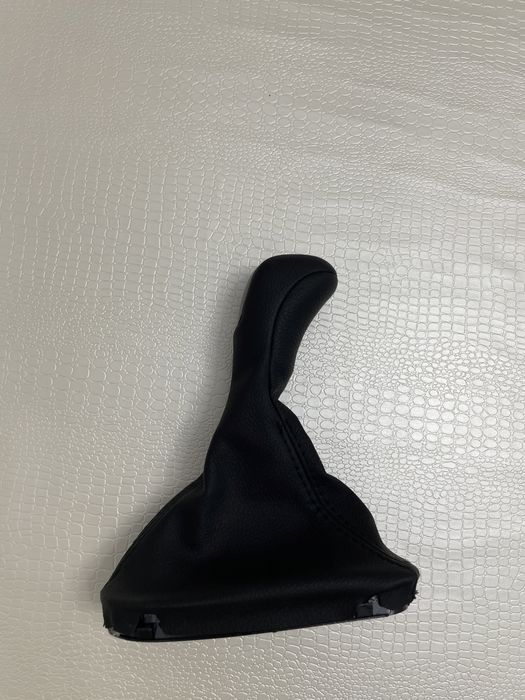 Продается кожух на акпп w211