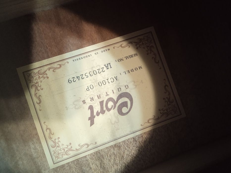 Продажи гитару Срочно