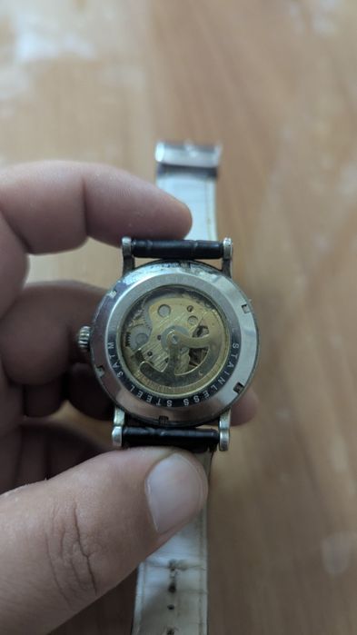 Продам часы мужские часы