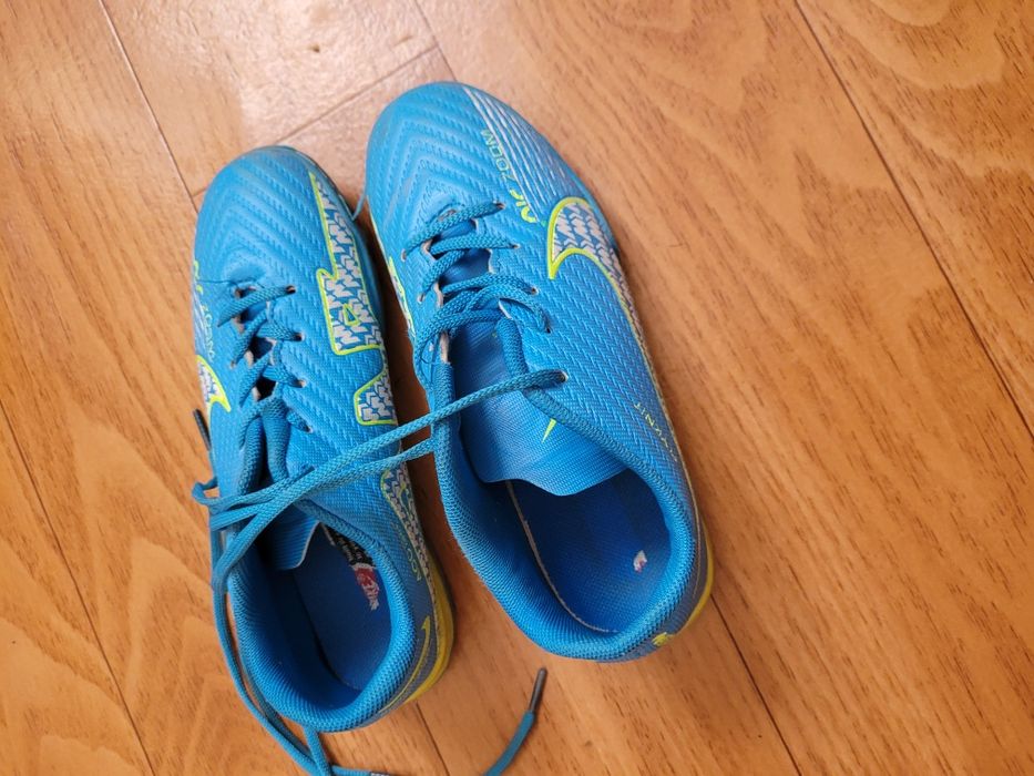 Продается, состояние идеальное, размер 33