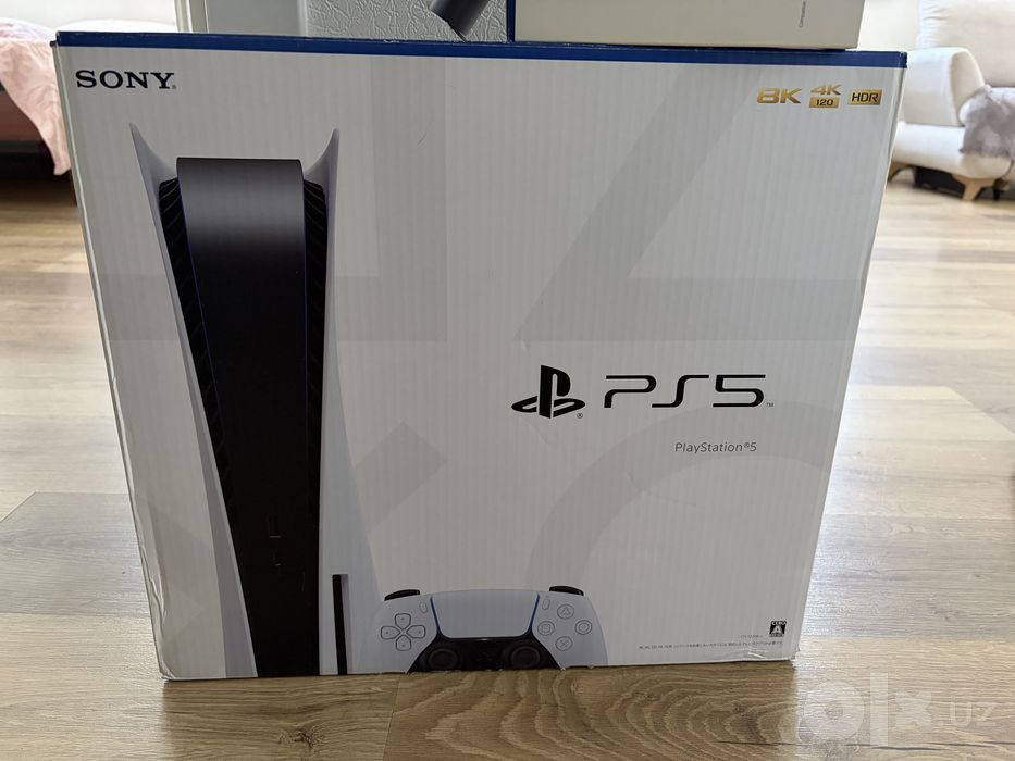 Playstation 5 825 gb, с дисководом; новый, играли 2 дня толькл
