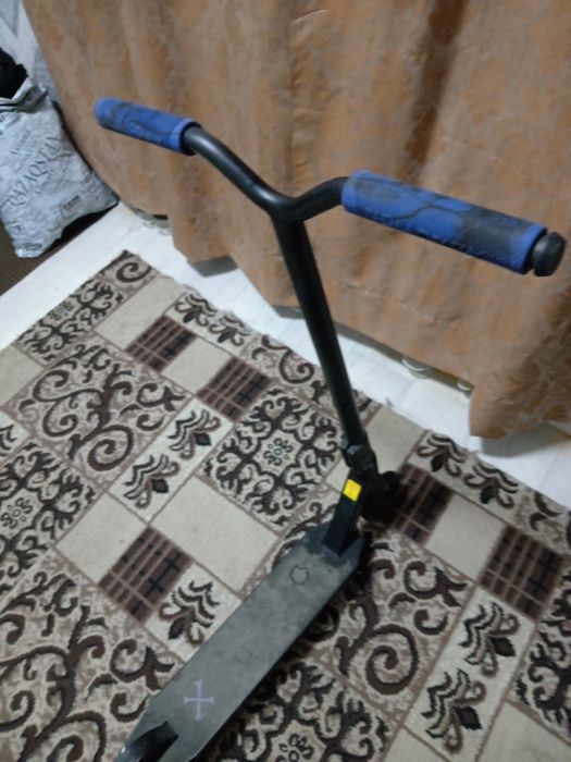 Самокат для трюков