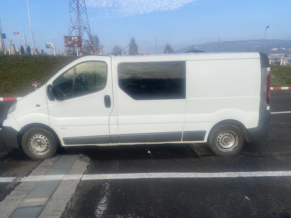 Opel Vivaro 2.0 CDTI 330000 km cabina dubla model Lung