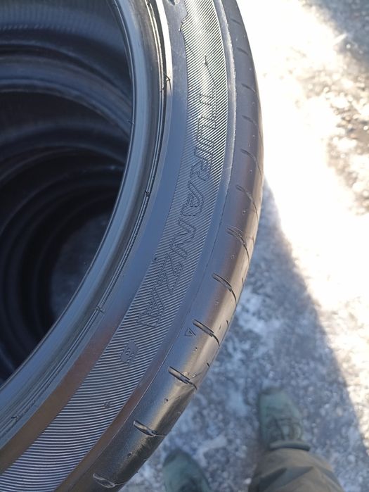 235/40/19 Bridgestone ( бриджестоун )