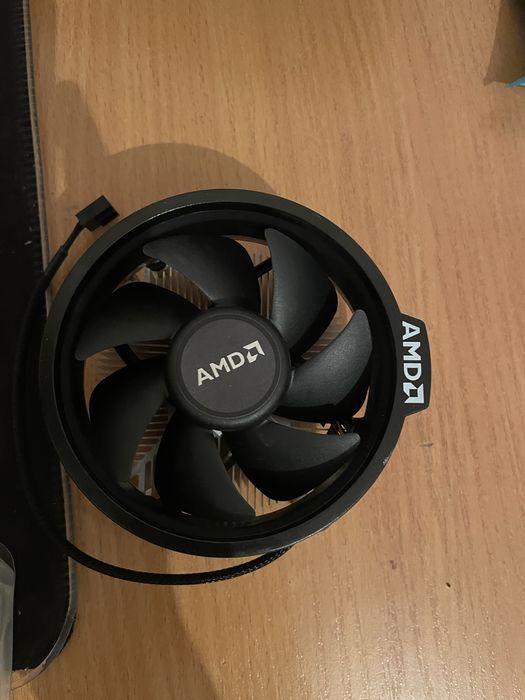 Ryzen 3 3200g продам