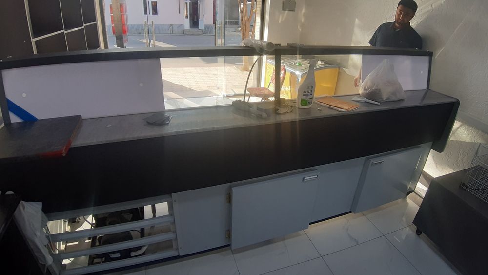 Холодильник витрина