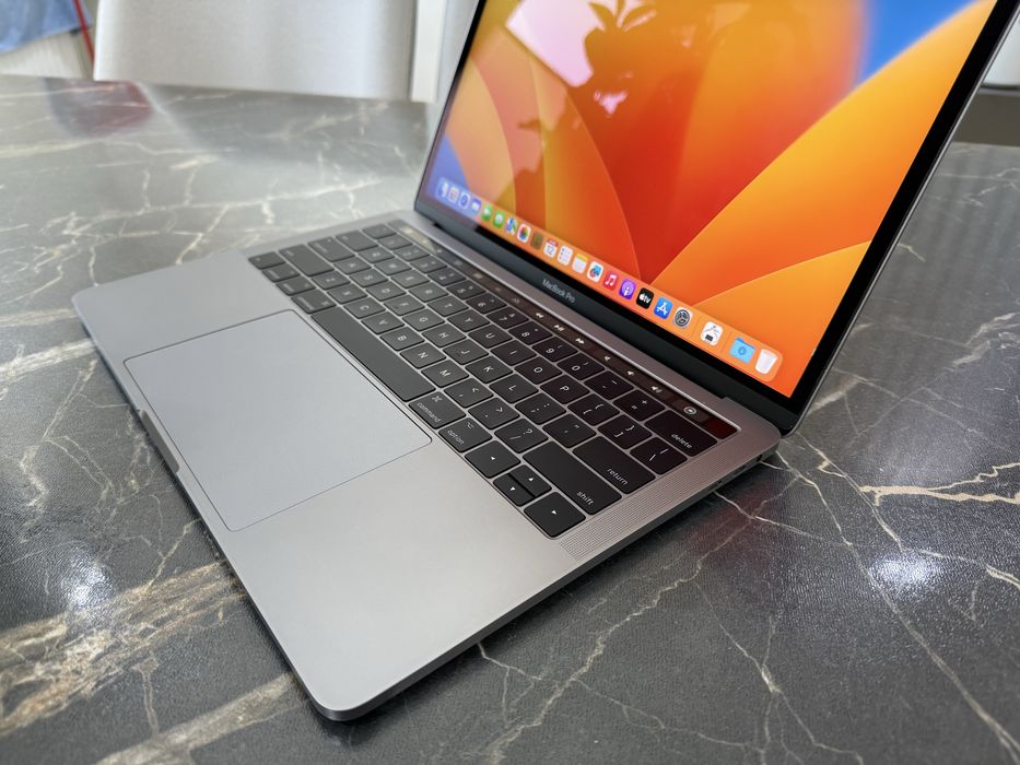 MacBook PRO 2017 13inch. TouchBar. Retina. Core i5/8/512GB