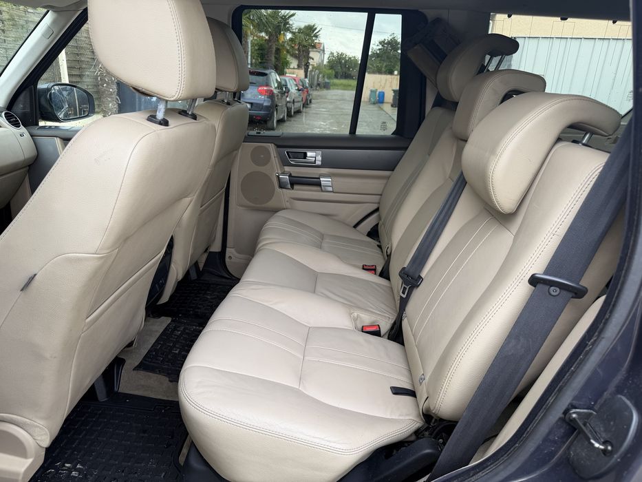 Land Rover Discovery 3.0d 258hp 2015